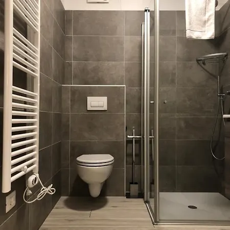 Appartamenti Moderni, Luminosi E Tranquilli Con Parcheggio Privato - Agritur La Tenuta Trient Exterior foto