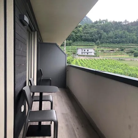 Appartamenti Moderni, Luminosi E Tranquilli Con Parcheggio Privato - Agritur La Tenuta Trient Exterior foto